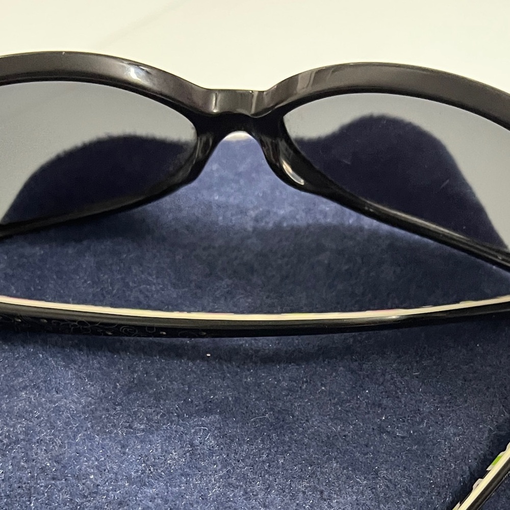 Vera Bradley Women’s Sunglasses - Picture 2 of 6